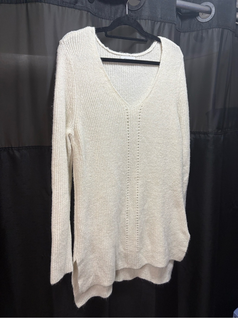 Liz Claiborne Women's Cream V-Neck Knit Sweater dress